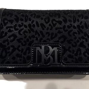 NEW Stunning Badgley Mischka Black Cheetah Clutch